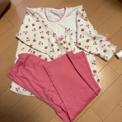 いちご柄パジャマ上下セット