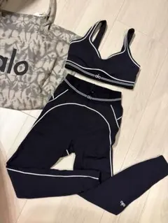 alo ヨガウェア セット トレーニング