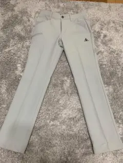 ライトグレー ゴルフパンツ