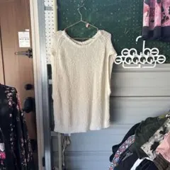 №22. ノースリーブニット ベスト