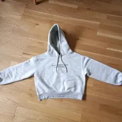 グレー クロップドパーカー 羽デザイン