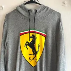フェラーリ×プーマPUMA コラボパーカー　UK Sサイズ