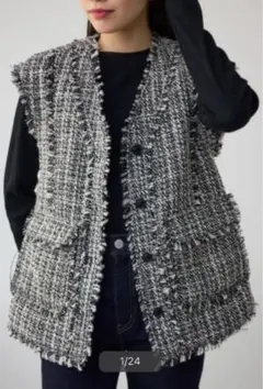 ツイード風フリンジベスト ブラック・ホワイト