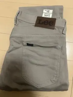 スキニーパンツ