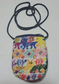 グアテマラ　刺繍　ポーチ