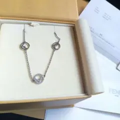 FENDI　シルバーロゴモチーフ ネックレス
