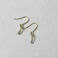 NO.1220 グリーンチェコダガービーズイヤリング/ピアス