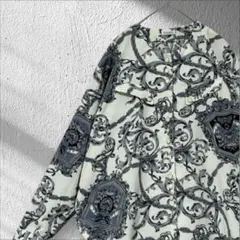 レトロブラウス　スカーフ柄　総柄　ノーカラー　パールボタン　XLくらいのサイズ感