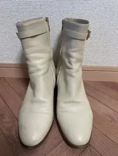 セルジオロッシ　ホワイトレザーブーツ 中ヒール バックジッパー