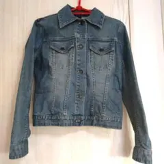 Item thumbnail for item 7051f3ff-cc79-494c-ab96-121b314d4c37