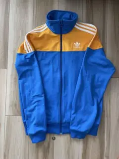 adidas トラックジャケット