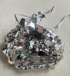 【新品】cache cache・スパンコール・ シルバー・バッグのサムネイル