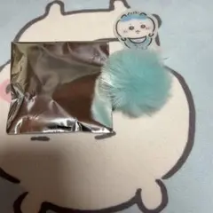 ちいかわ Chikawa Baby ポンポンチャーム付フォンタブ　ハチワレ