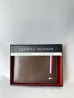 TOMMY HILFIGER ブラウンレザー二つ折り財布