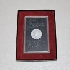 アメリカ 銀貨 プルーフ1971-S アイゼンハワーダラー箱付 - メルカリ