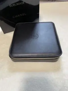 CHANEL SUBLIMAGE ポーチ ブラック　背面に亀裂が少しあります。のサムネイル