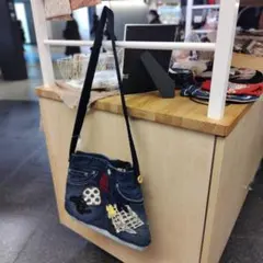 デニム刺繍ショルダーバッグ 中型