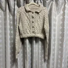 Urban Outfitters ウールクロップドセーター