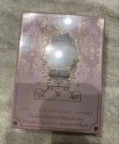 Flower Knows ストロベリー パウダーチーク