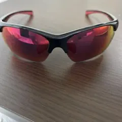 スポーツサングラス ブラック/レッド