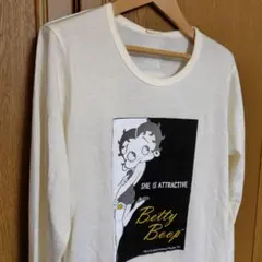 ❤️新品タグつき❤️Betty Boop 長袖Tシャツ アイボリー　Mサイズ