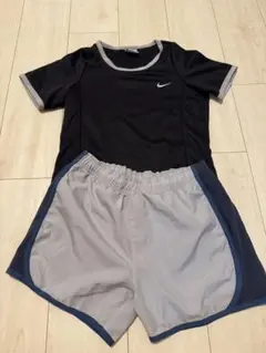 Nike スポーツウェアセット Sサイズ ブラック/グレー