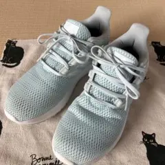 adidas メッシュスニーカー24.5㎝