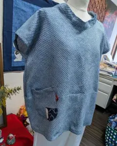 総絞り(水色）のトップス　　　着物リメイク