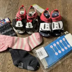 みきゃん様専用 タグ付き新品　ディズニーベビーサンダル2足とソックス3足セット
