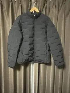 ユニクロ パフテックパーカ ブラック