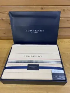 BURBERRY タオルケット 140cm x 190cm BB2510