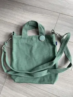BAGGU キャンバスショルダーバッグ　グリーン　中古品のサムネイル