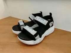 【最終値下げ！3/22削除】NUOVO キッズ ストラップサンダル 黒 19cm