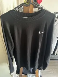 Nikeゴルフ　ブラック セーターのサムネイル