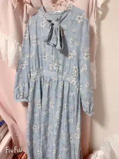 ハニーズ3L花柄ブルーワンピース大きいサイズしまむらアベイルジーユークレット