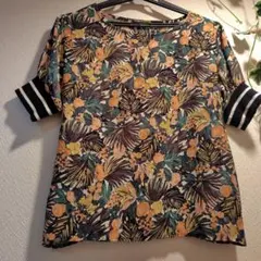 Zampa ボタニカル柄 半袖Tシャツ Mサイズのサムネイル