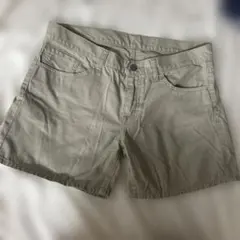 UNIQLO ベージュ ショートパンツ ハーフパンツ