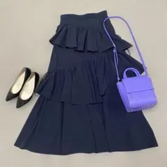 【美品】ローズバッド　ティアードロングスカート　黒M 撥水　ROSE BUDのサムネイル