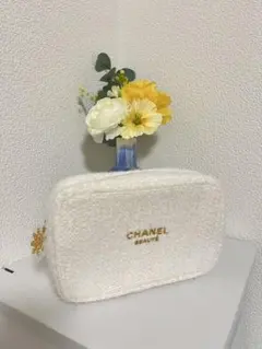 新品未使用 シャネル CHANEL 2024 クリスマスコフレ ノベルティポーチ