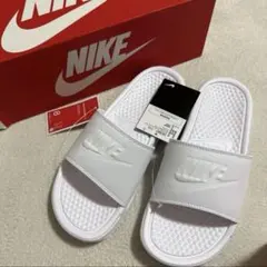 新品NIKEベナッシ　シャワーサンダル白　25cmのサムネイル