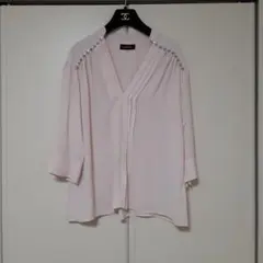 JUSGLITTY 薄いピンク ビジュー付きブラウス サイズ2