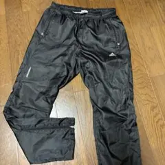 adidas ブラックパンツ