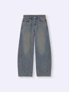 GU バレルレッグジーンズ