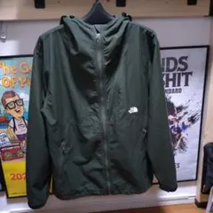 THE NORTH FACE ダークグリーン マウンテンパーカー　コンパクト
