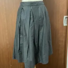 裾レース スカラップ刺繍 タックフレアスカート ブラックのサムネイル