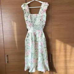 PIERRE BALMAIN バラ柄フリルエプロン　グリーン