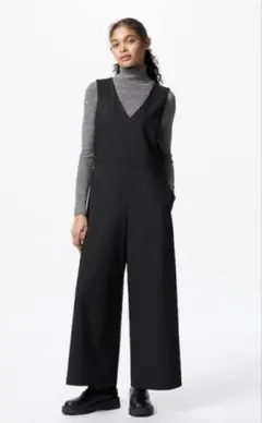 UNIQLO ブラック オールインワン ジャンプスーツ