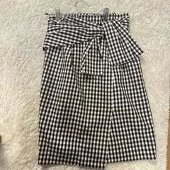 【美品】ジャスグリッティー　ギンガムチェック　巻き風スカート Mサイズのサムネイル