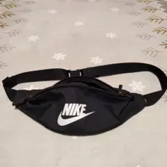 NIKE ナイキボディバッグ