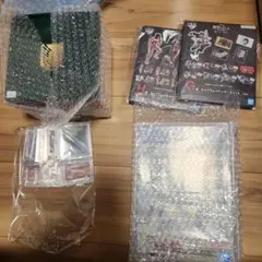 一番くじ　進撃の巨人　壁の外の世界　ステッカー　ティーカップ　アクリルスタンド